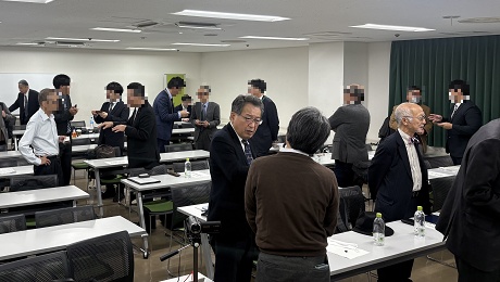 懇談・名刺交換の様子